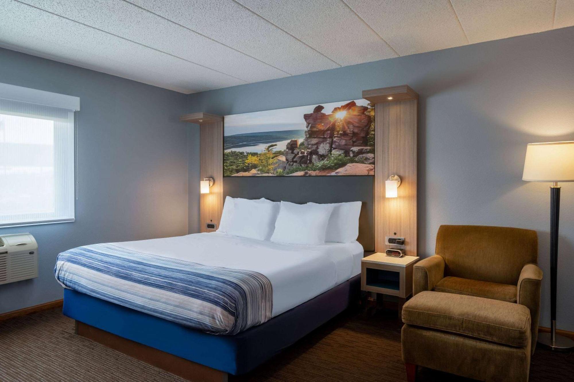 Americinn By Wyndham Hotel